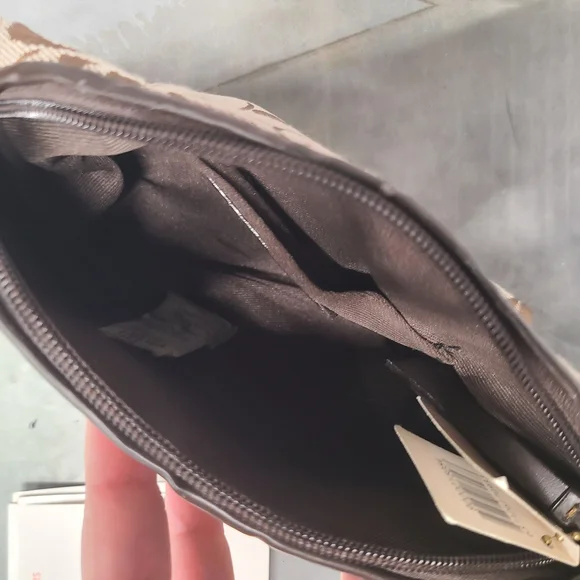 Coach Brown Signature Canvas Bag - Picture 4 of 5